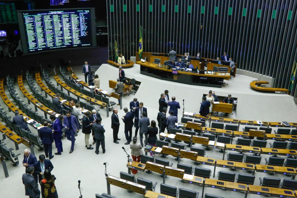 camara-dos-deputados-809274